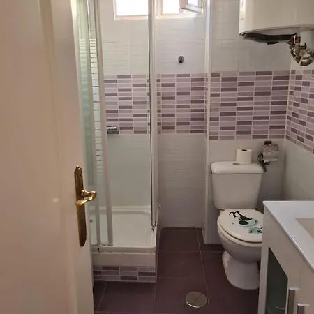 Vistas Mar: Estudio Con Dormitorio: Centro Y Playa * Torremolinos