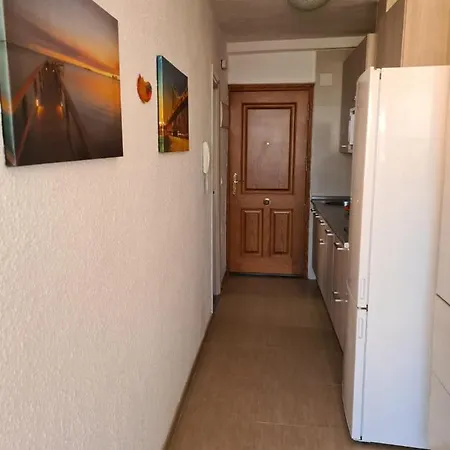 Apartamento Vistas Mar: Estudio Con Dormitorio: Centro Y Playa *